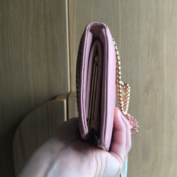 SOLD pre loved CHANEL. Certificate and Authenticator barcode available - Picture 5 of 9